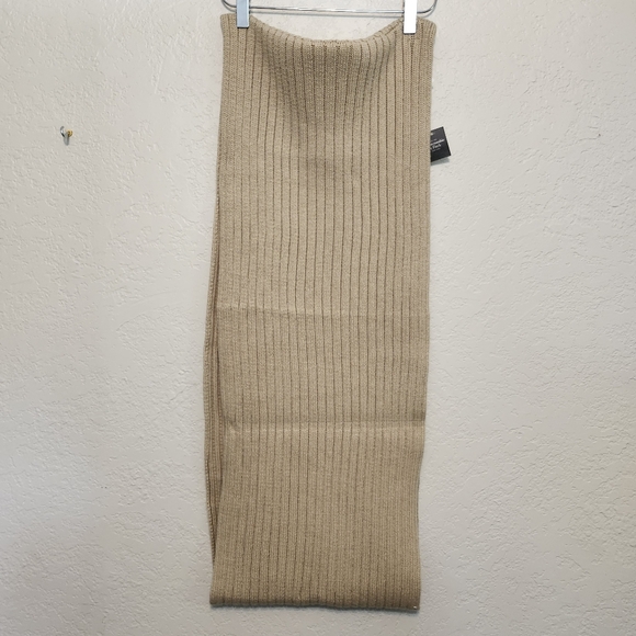 ABERCROMBIE AND FITCH Knit Infinity Scarf NWT - Picture 5 of 6